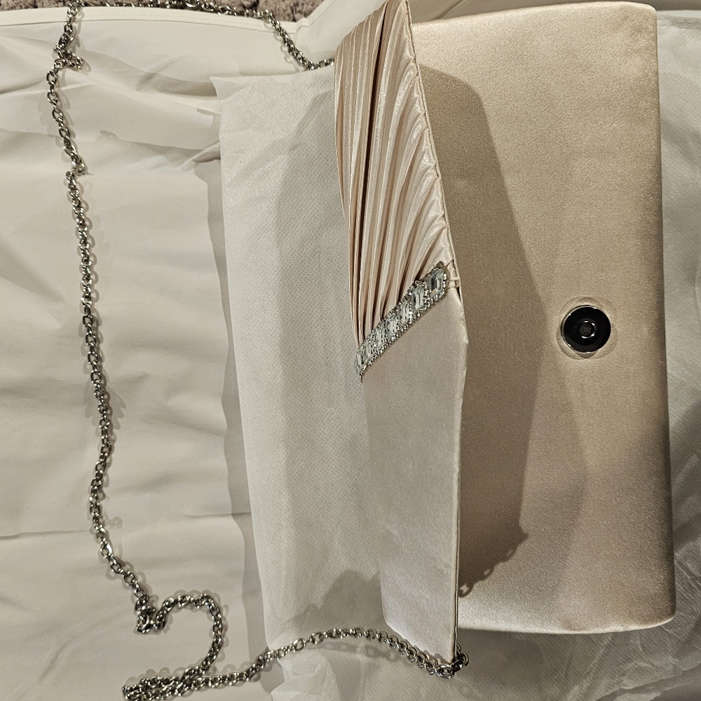 Clutch purse
